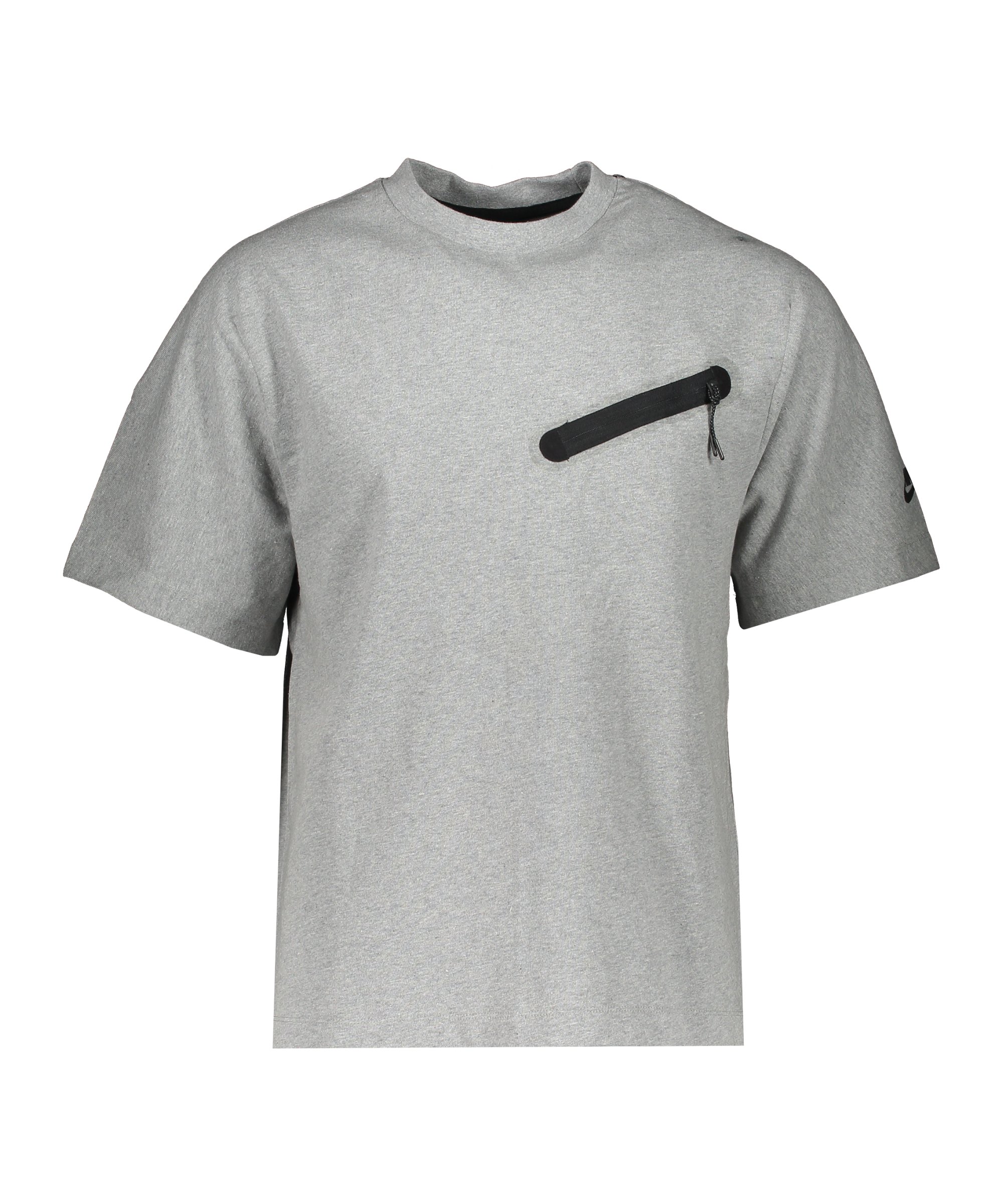 Nike Essentials Tech T-Shirt Grau F063 - grau