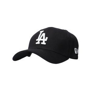 new-era-los-angeles-dodgers-39thirty-cap-schwarz-11405495-lifestyle_front.png
