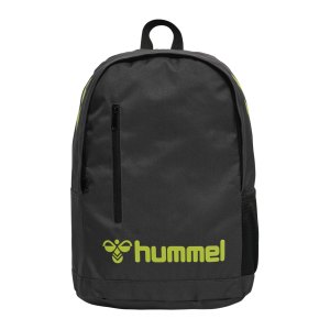 hummel-hmlaction-rucksack-gruen-f2162-209026-lifestyle_front.png