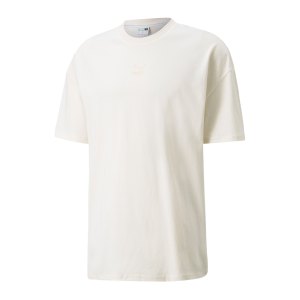 puma-classics-boxy-t-shirt-beige-f99-532135-lifestyle_front.png