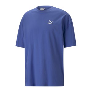 puma-classics-oversized-t-shirt-blau-f92-538070-lifestyle_front.png