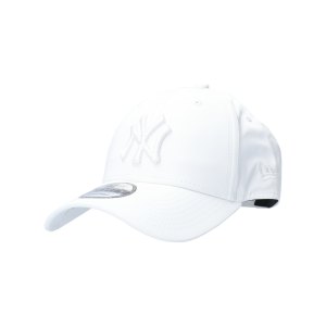 new-era-ny-yankees-tonal-9forty-cap-weiss-fwhi-60137494-lifestyle_front.png