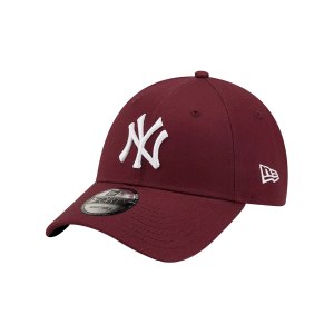 new-era-ny-yankees-essential-9forty-cap-rot-fmrn-60184721-lifestyle_front.png
