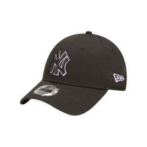 new-era-ny-yankees-team-outline-9forty-cap-fblktpp-60298628-lifestyle_front.png