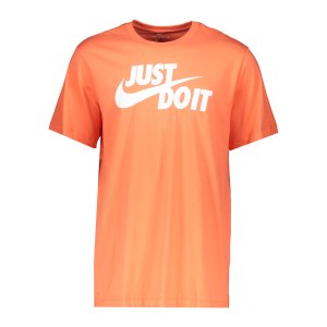 nike-just-do-it-swoosh-t-shirt-orange-weiss-f842-ar5006-lifestyle_front.png