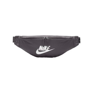 nike-heritage-hip-pack-grau-f082-ba5750-lifestyle_front.png