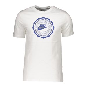 nike-futura-bts-t-shirt-weiss-f100-cw0481-lifestyle_front.png
