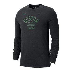 nike-boston-celtics-courtside-sweatshirt-f010-da5889-lifestyle_front.png
