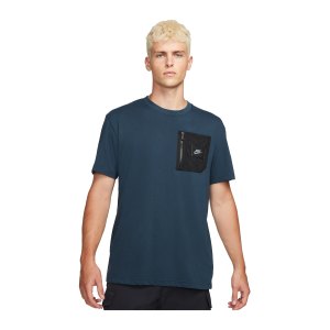 nike-spu-t-shirt-blau-schwarz-f454-do2625-lifestyle_front.png