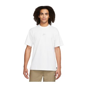 nike-premium-essentials-t-shirt-weiss-f100-do7392-lifestyle_front.png