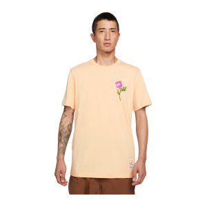 nike-sportswear-sole-t-shirt-beige-f268-dq1029-lifestyle_front.png
