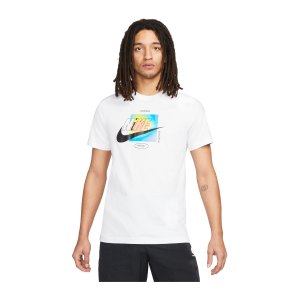 nike-t-shirt-weiss-f100-dq1074-lifestyle_front.png