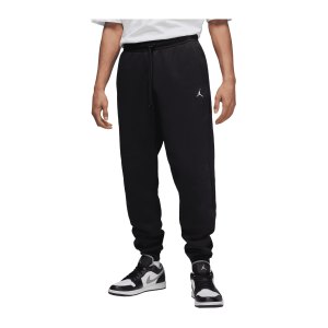 nike-essential-fleece-hose-f010-dq7340-lifestyle_front.png