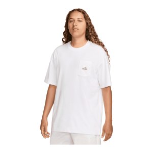 nike-m90-t-shirt-weiss-f100-fz5413-lifestyle_front.png