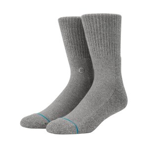 stance-uncommon-solids-icon-socks-3er-pack-grau-m556d18icp-lifestyle_front.png
