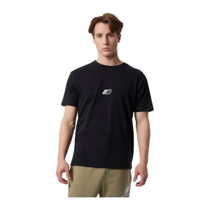 new-balance-graphic-t-shirt-schwarz-fbk-mt23514-lifestyle_front.png