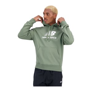 new-balance-essentials-stacked-logo-hoody-fdon-mt31537-lifestyle_front.png