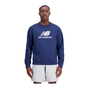 new-balance-essentials-logo-sweatshirt-fnny-mt31538-lifestyle_front.png